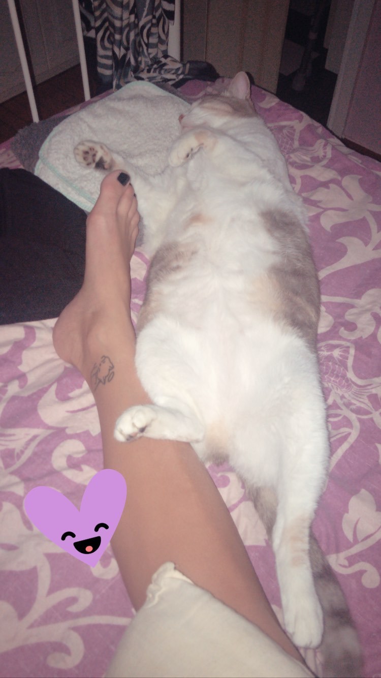 katerina savvopoulou feet