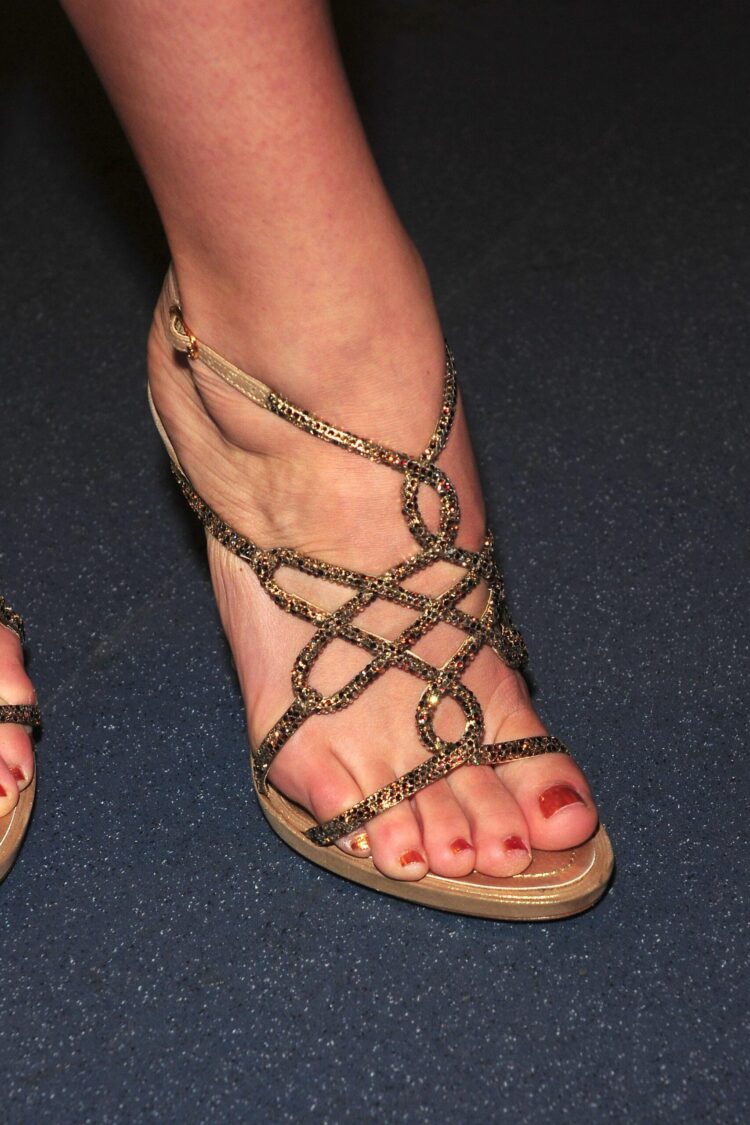 katharine mcphee feet 2 scaled