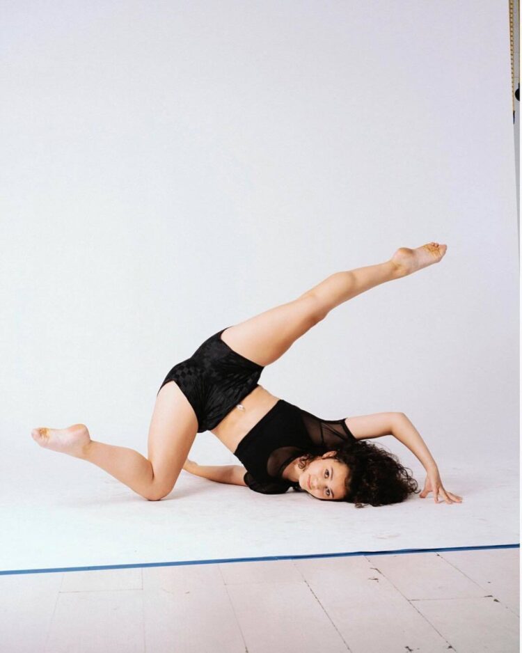 katherine de la rocha feet 3