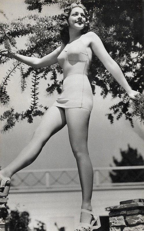 katherine gwyne pine feet 1