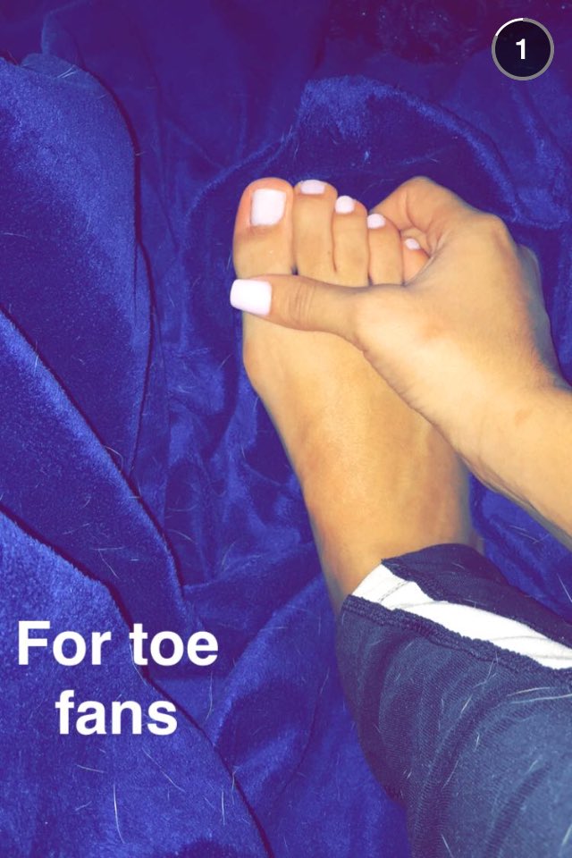 katherine lucia feet 2