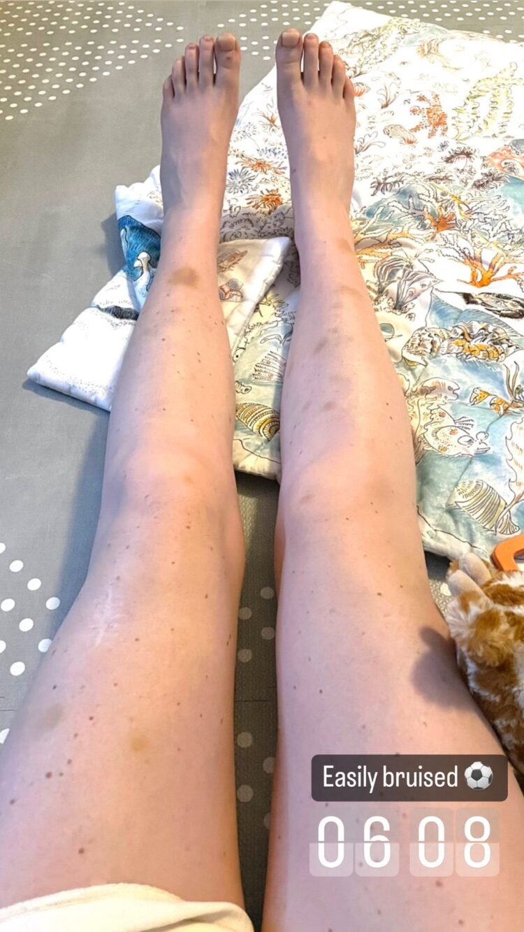 katherine ryan feet 2