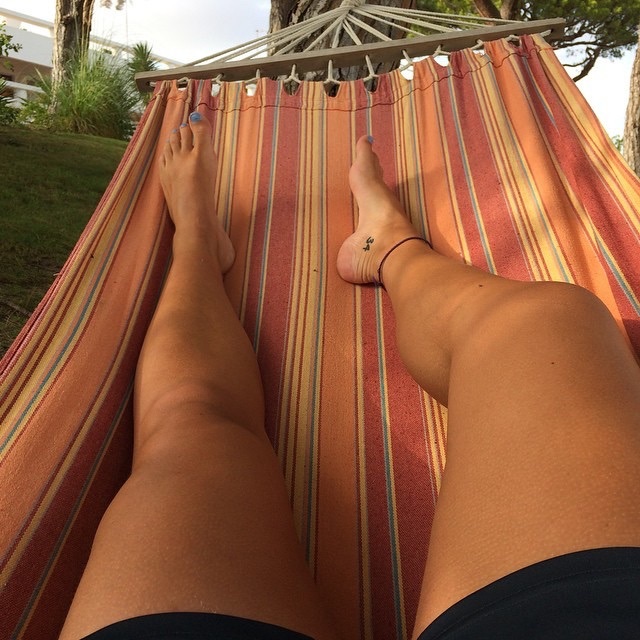 katherine sciver brunt feet