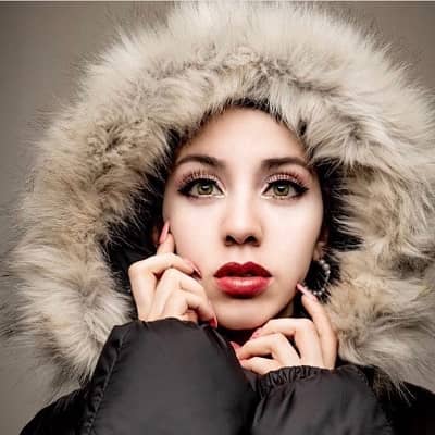 kathia deister feet 6