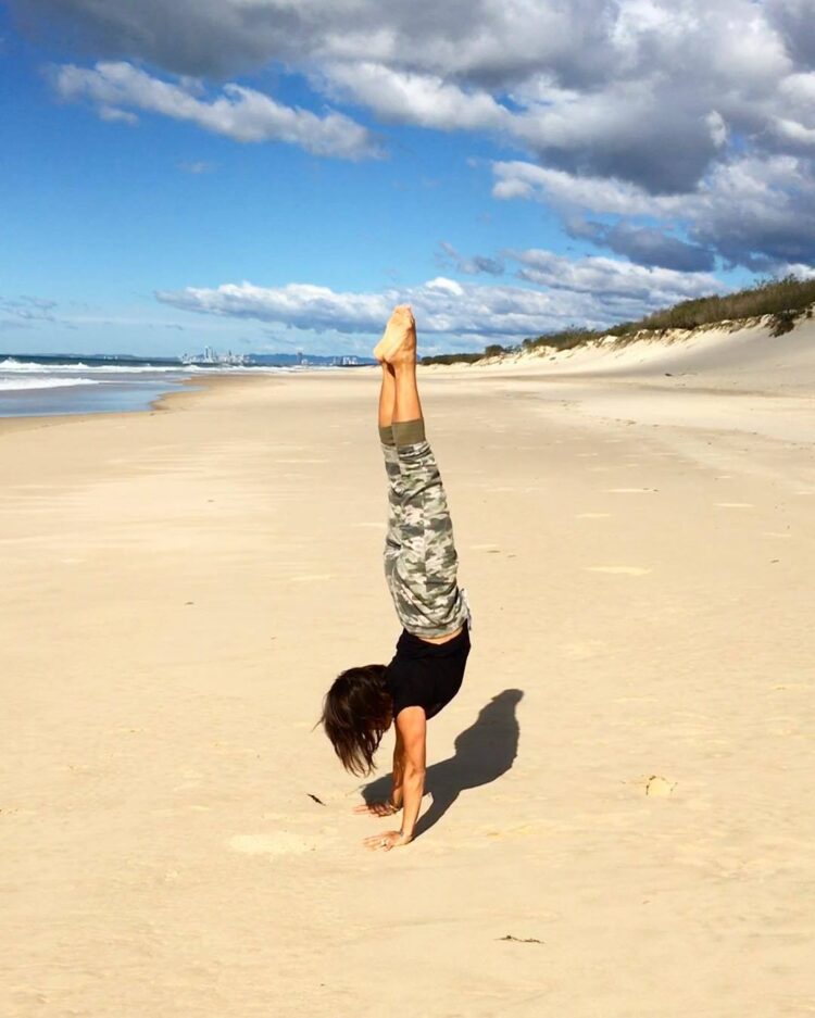 kathleen de leon jones feet 6