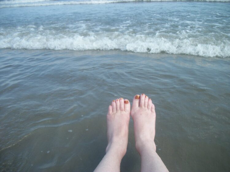 kathleen hanna feet 2 scaled