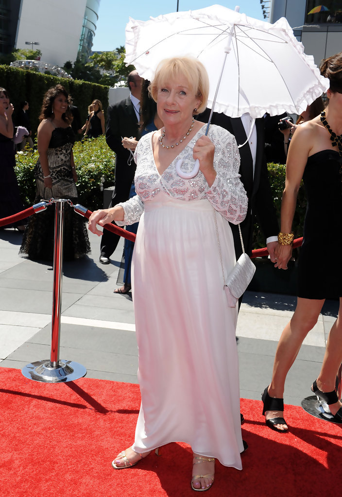 kathryn joosten feet 5