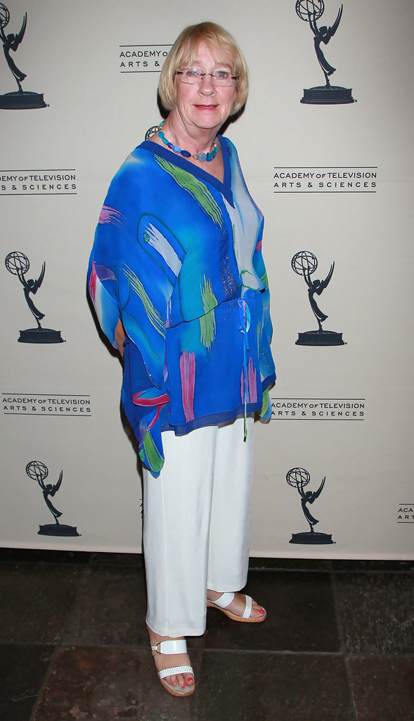 kathryn joosten feet