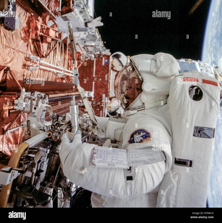 kathryn thornton feet 2