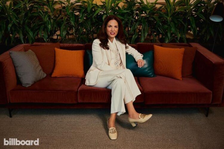 katie anderson feet 5