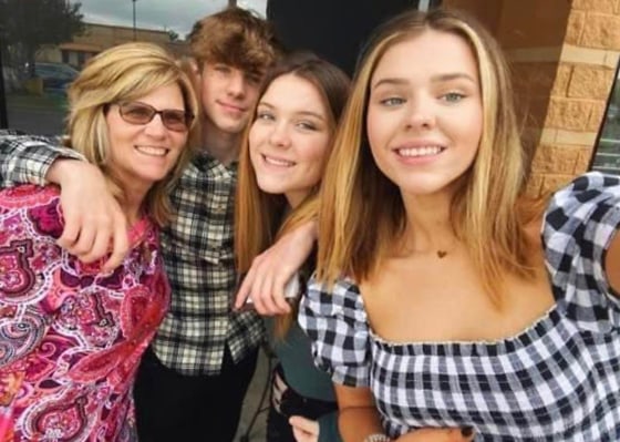 katie derouen feet 4