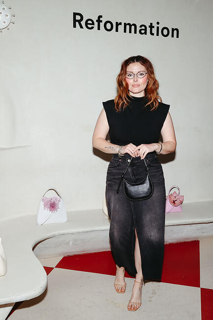 katie jane hughes feet