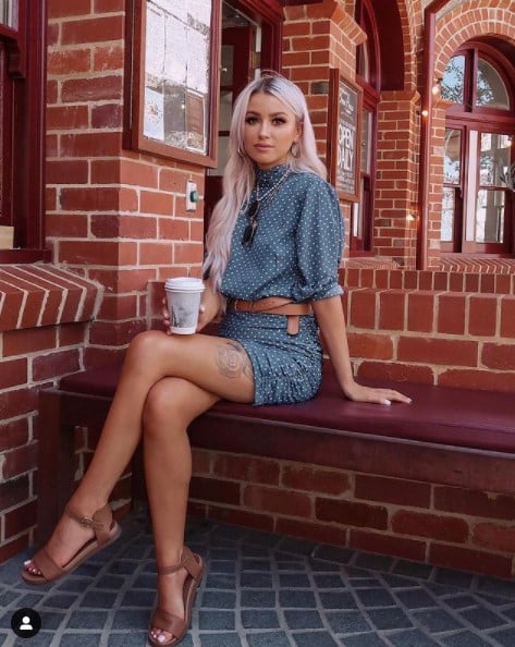 katie mulcahy feet 3