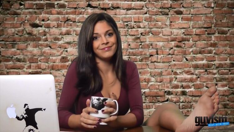 katie nolan feet 4