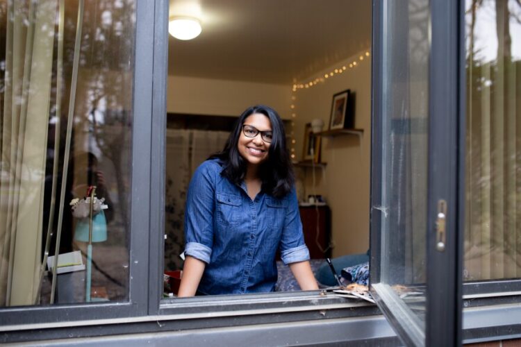 katie raymond feet 6