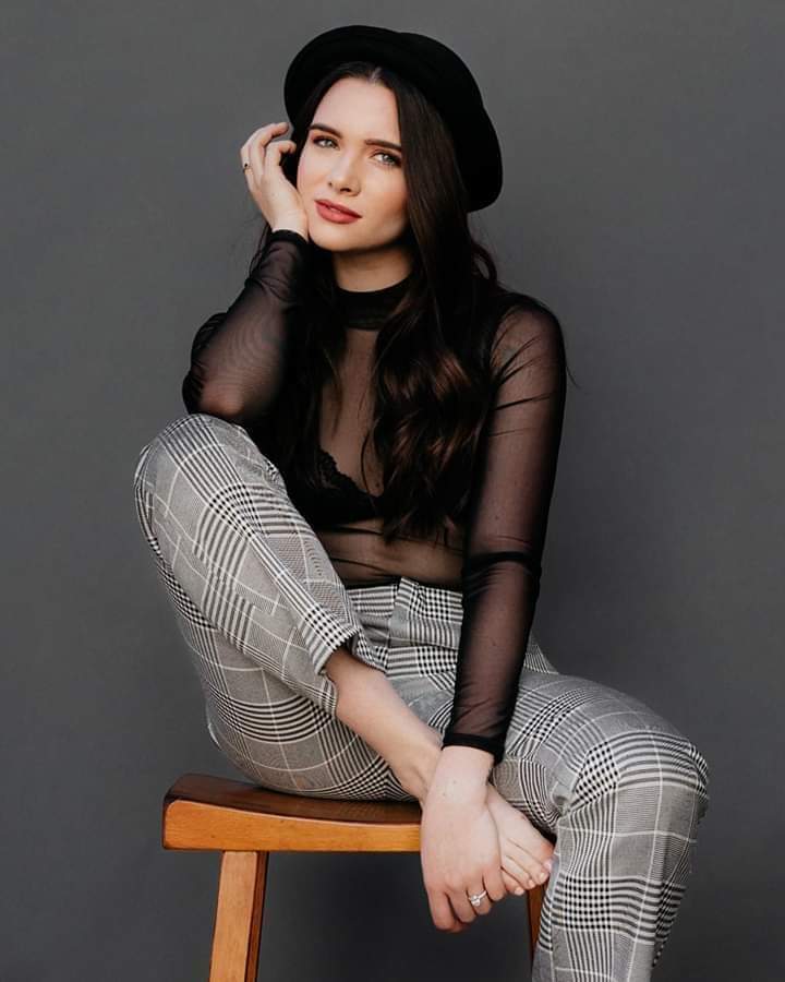 katie stevens feet 5