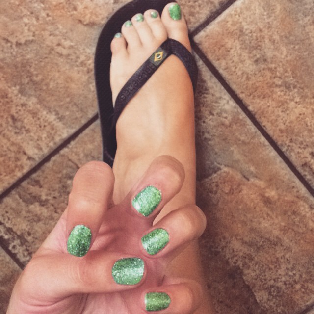 katie thistleton feet 1