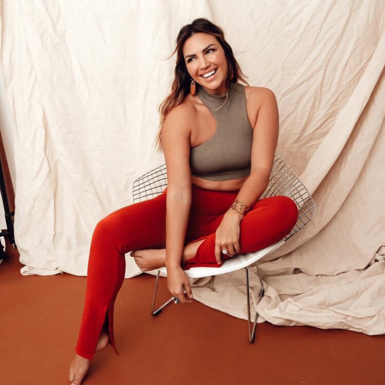 katie willcox feet 3