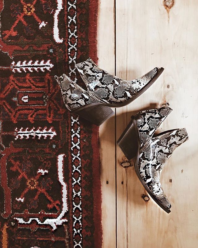 katy bellotte feet 6