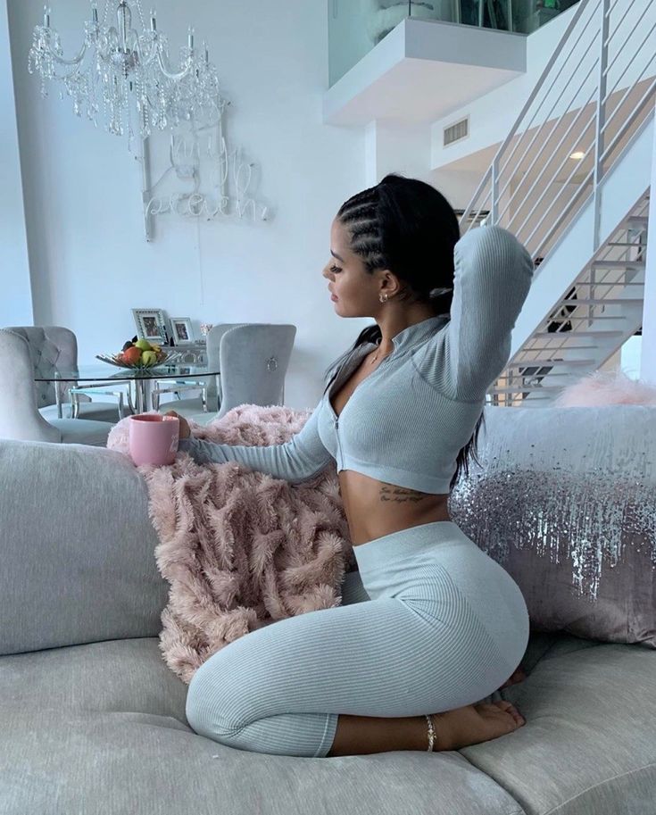 katya elise henry feet 5
