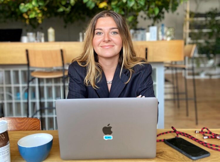 katya martynova feet