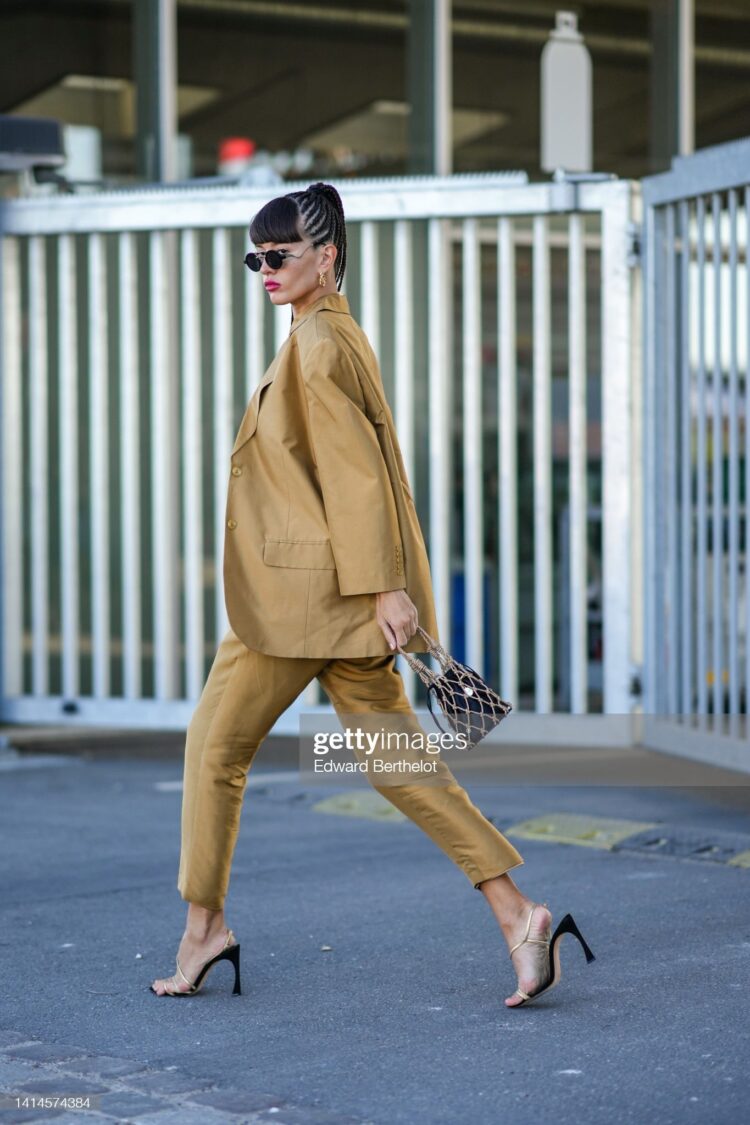 katya tolstova feet 4