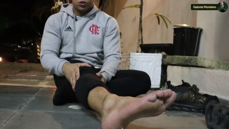 kau monteiro feet 1