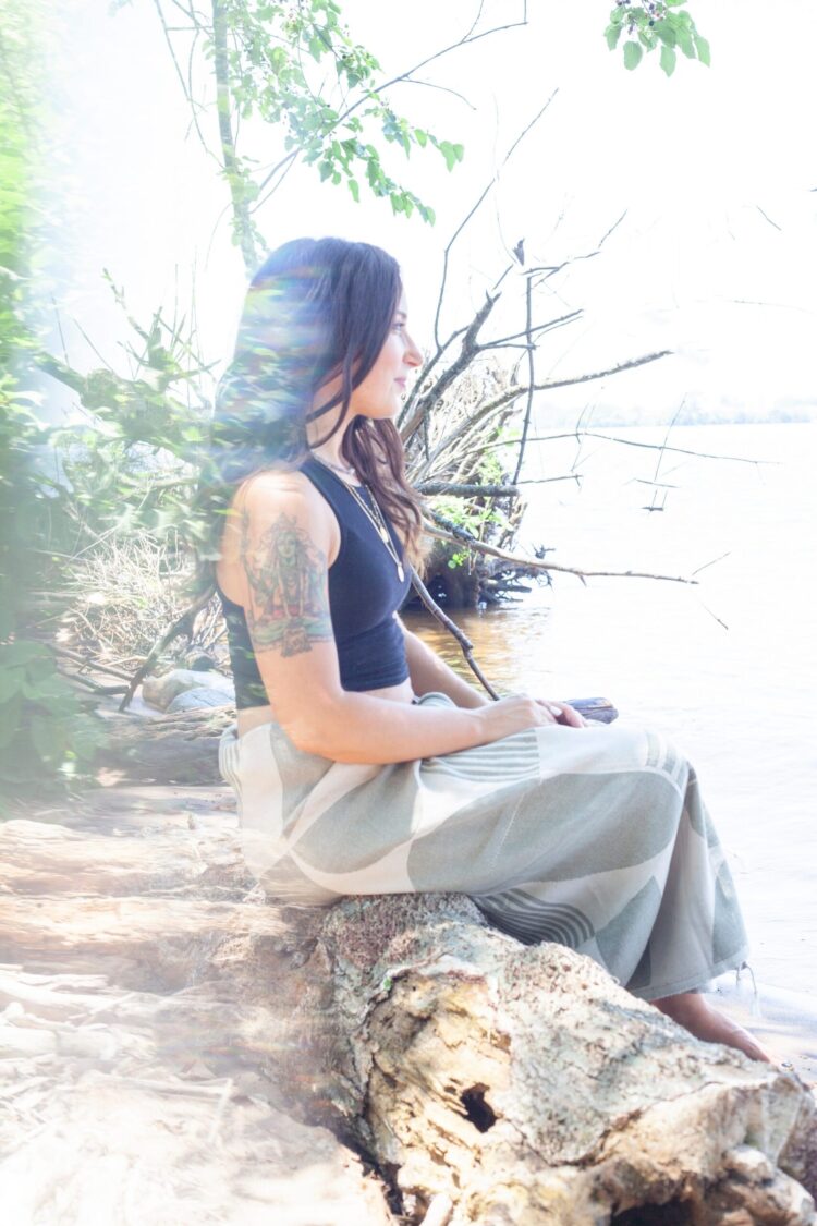 kaya alyse feet 4 scaled