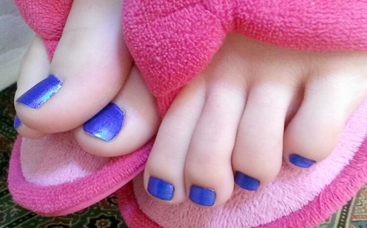 kaylee bryant feet 2