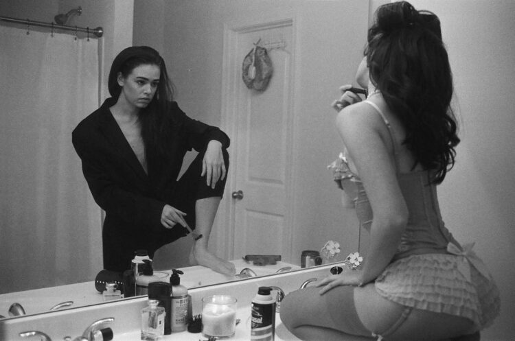 kaylee bryant feet 3