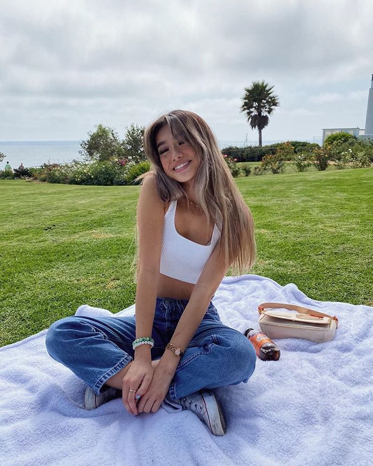 kaylee pereira feet 2