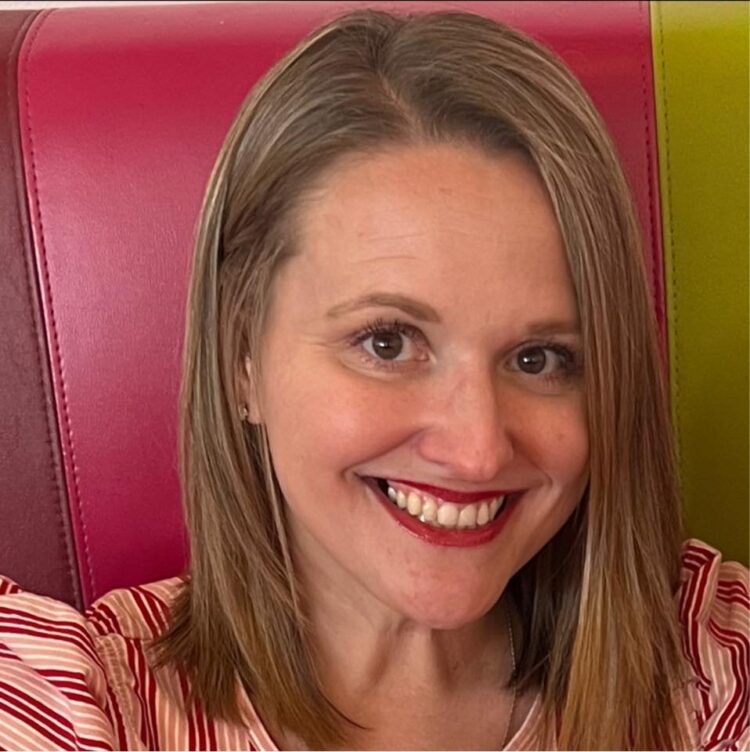 kayli sizemore feet 4