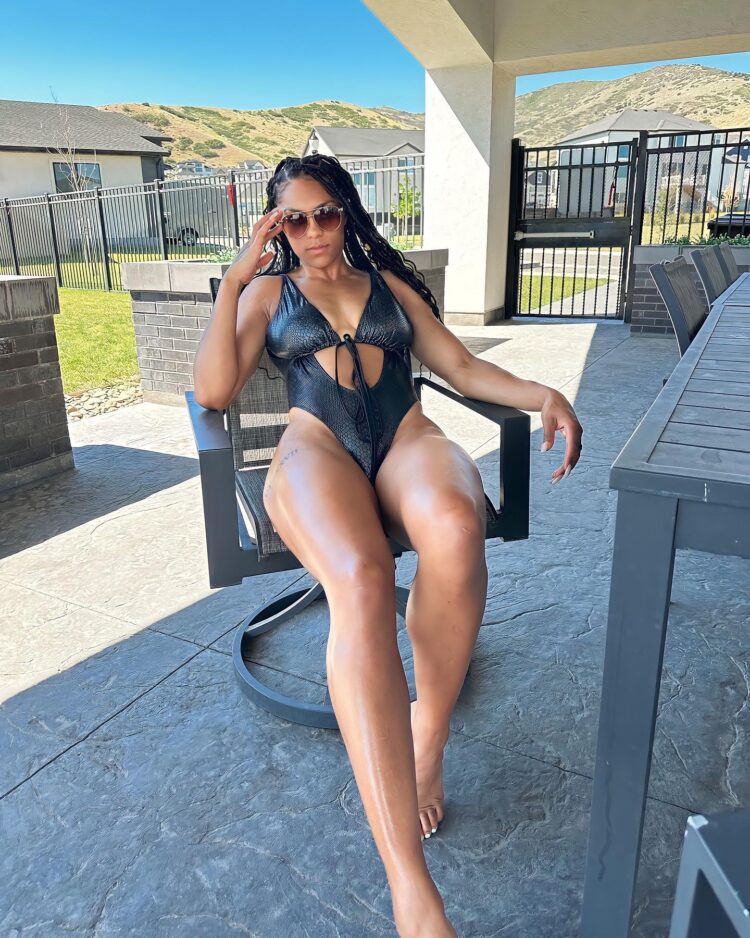 kaysha oliver feet 1