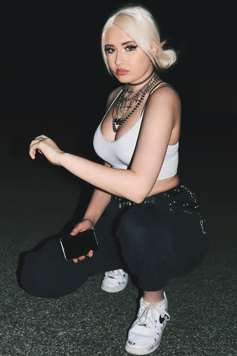 kaytlyn stewart feet