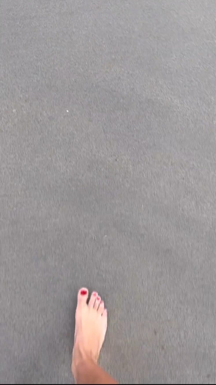 kazrolina feet 1