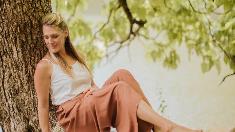 keely elle parks feet