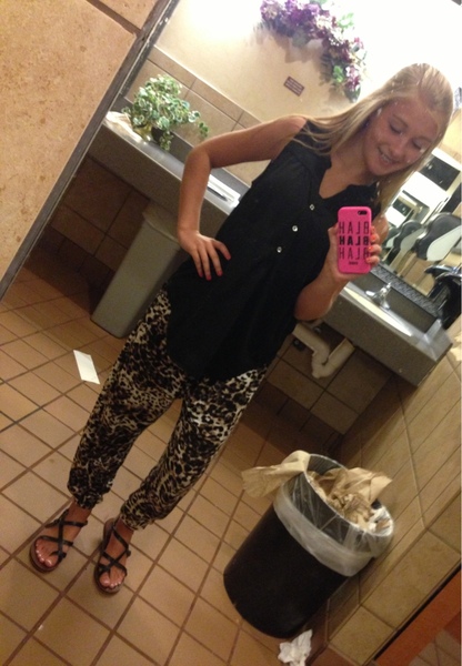 keely lindler feet 4