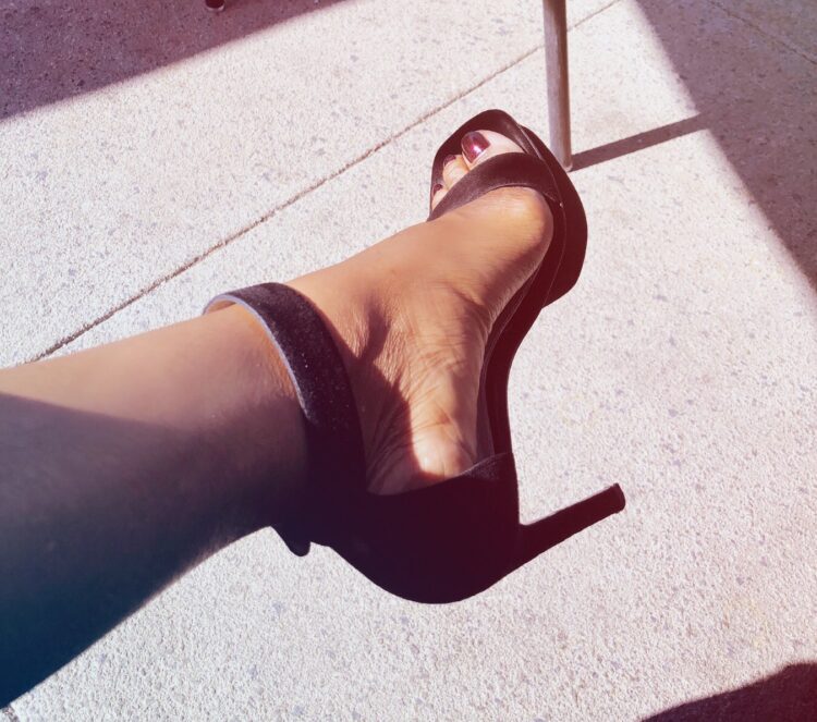 keesha sharp feet 1