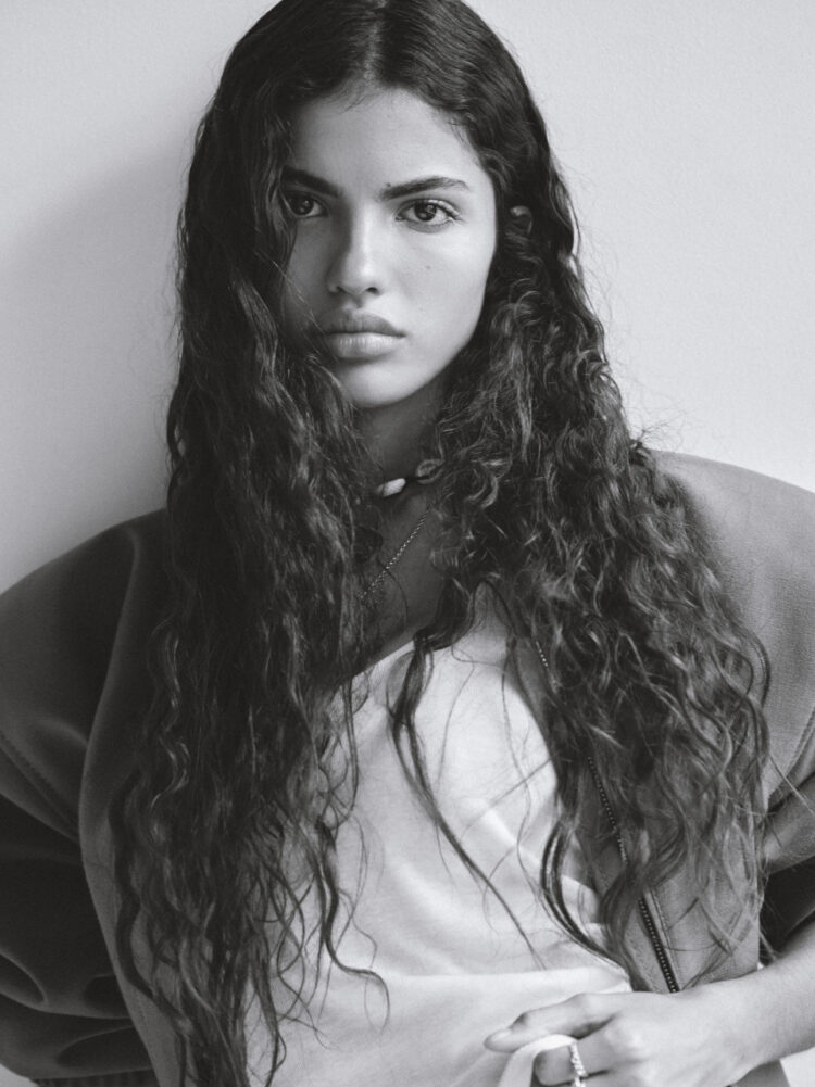 keilani randall feet 5