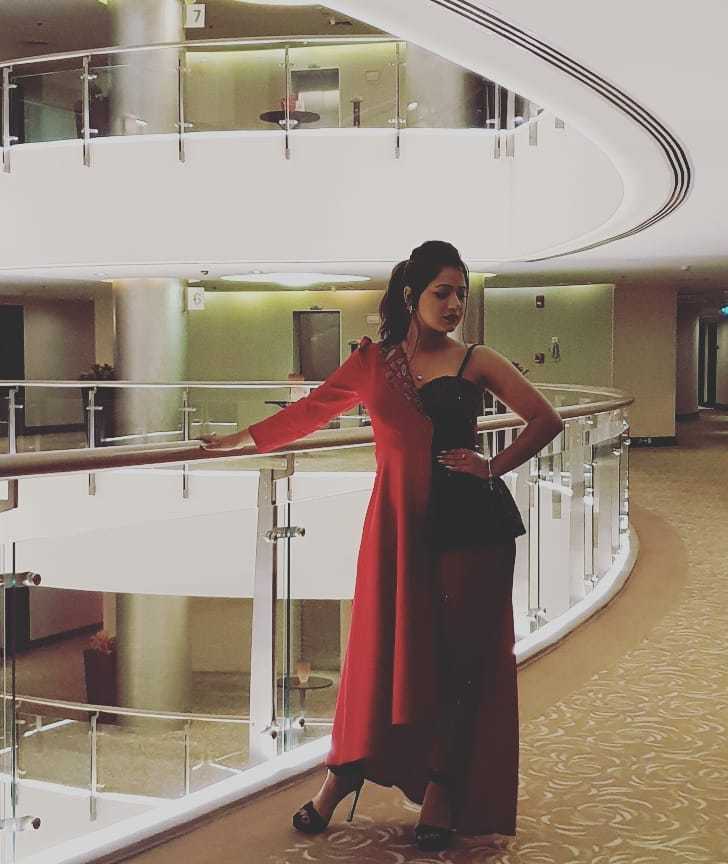 keki adhikari feet 5