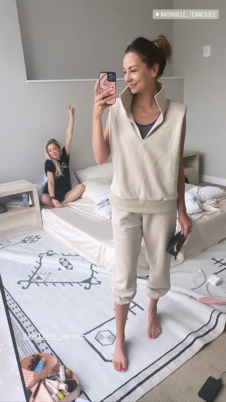 kelley flanagan feet 3