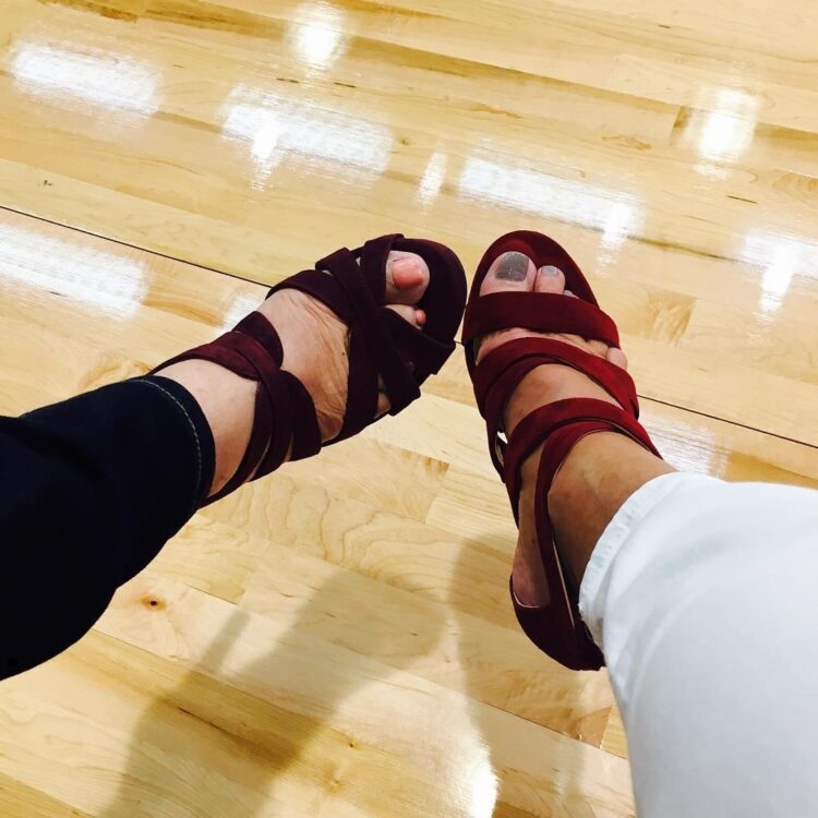 kelli finglass feet