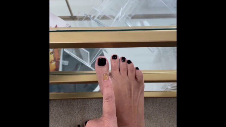 kelli marissa feet 2