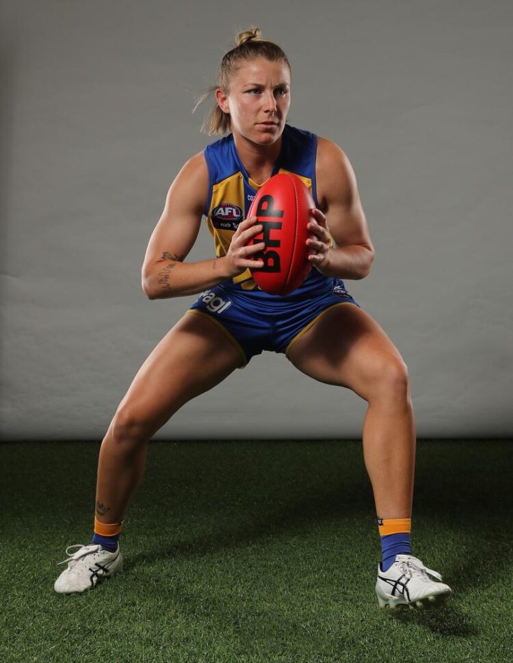 kellie gibson feet 3