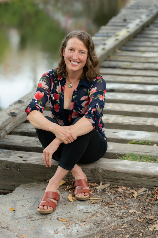 kelly barnhill feet 2