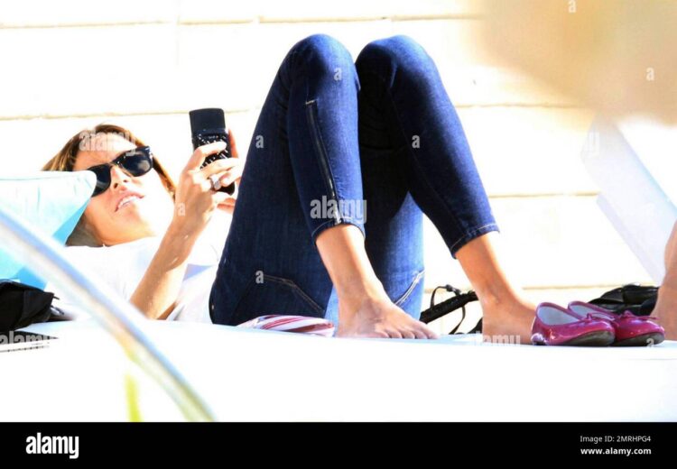 kelly boukers feet 5