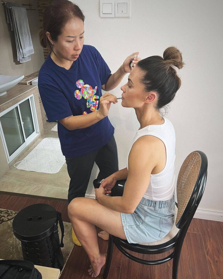 kelly cartwright feet 4