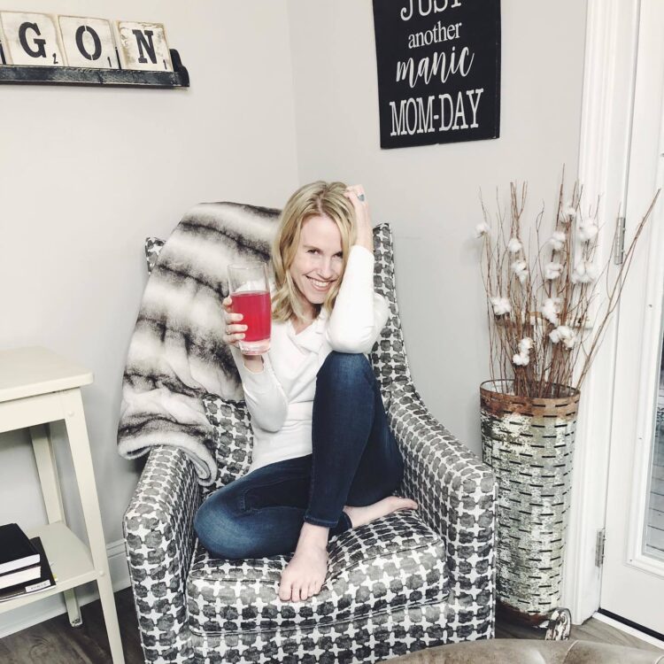 kelly collins feet 1