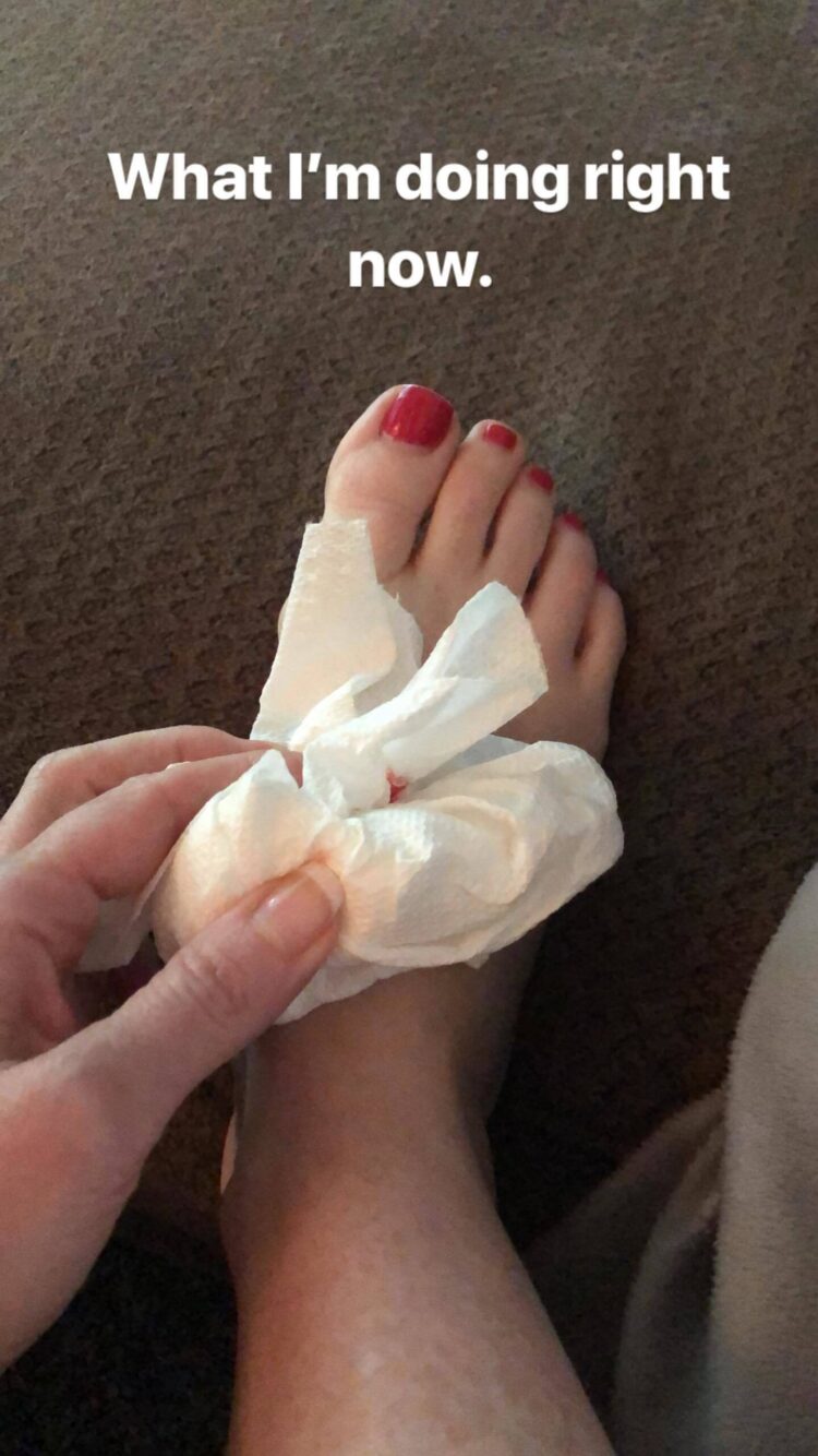 kelly collins lintz feet 2 scaled