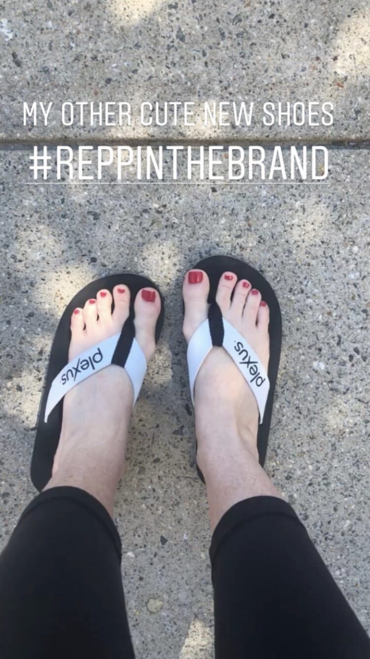 kelly collins lintz feet 3